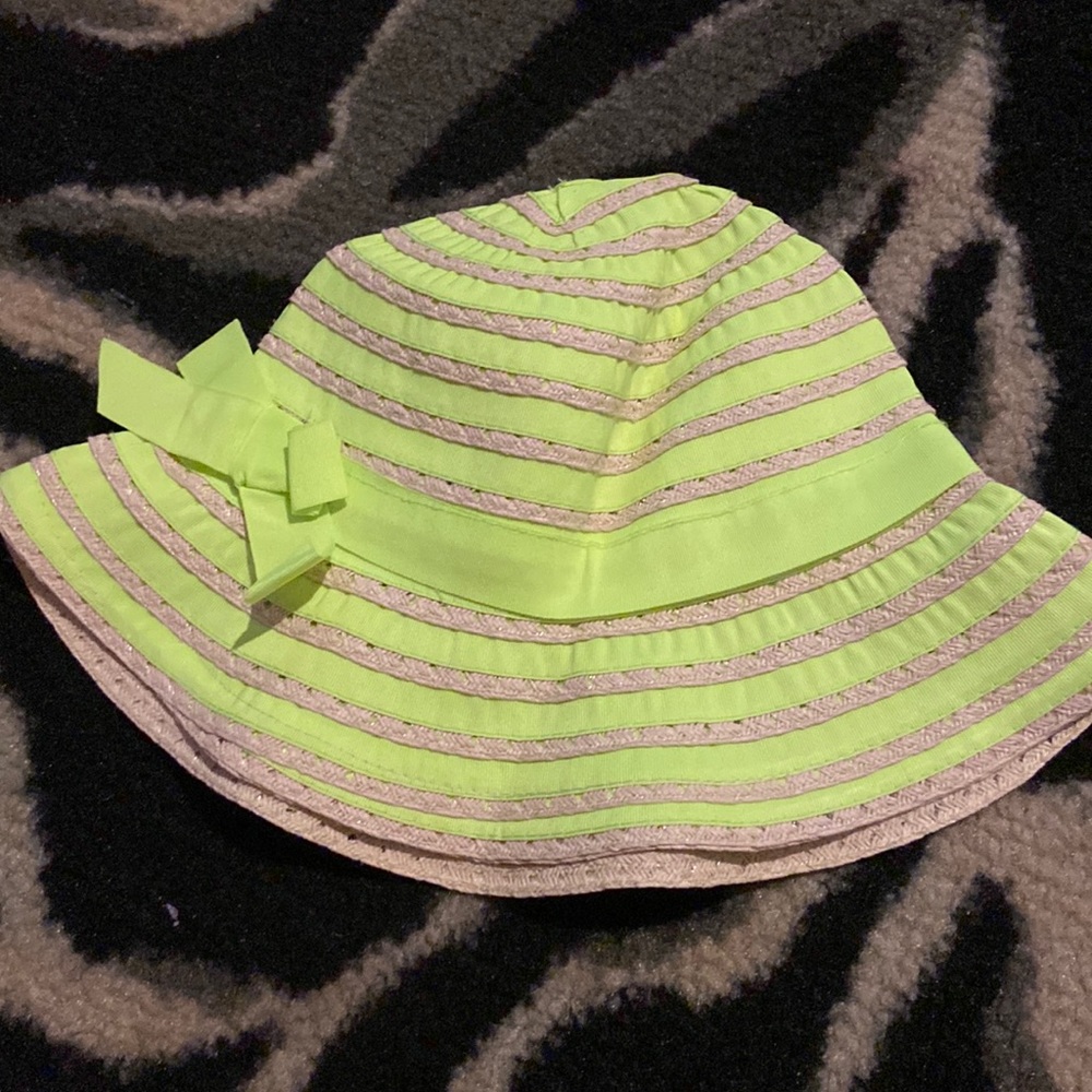 Like green sun hat